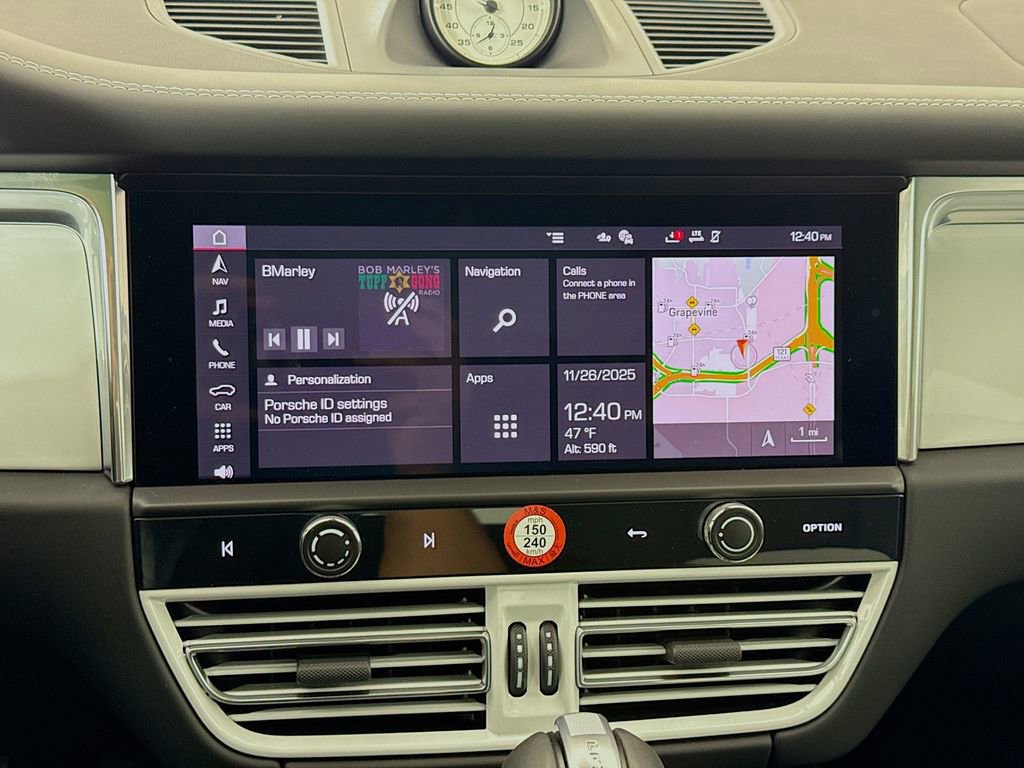 New 2026 Porsche Macan GTS image 18