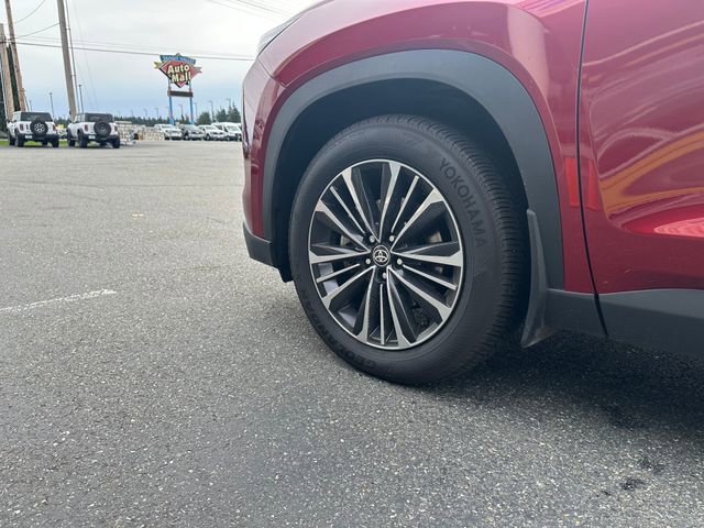 Used 2024 Toyota Grand Highlander AWD Hybrid image 29