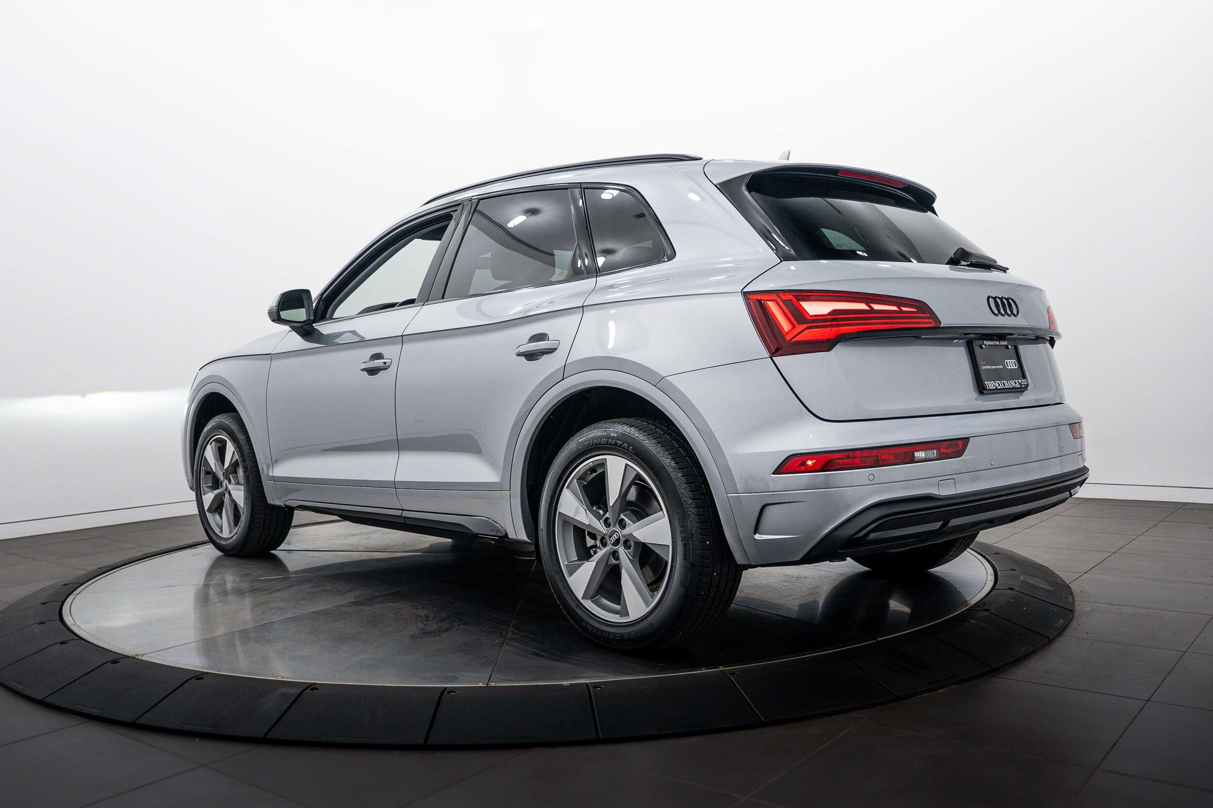 Certified 2024 Audi Q5 Premium w/ Premium Plus Package AWD/4WD image 5