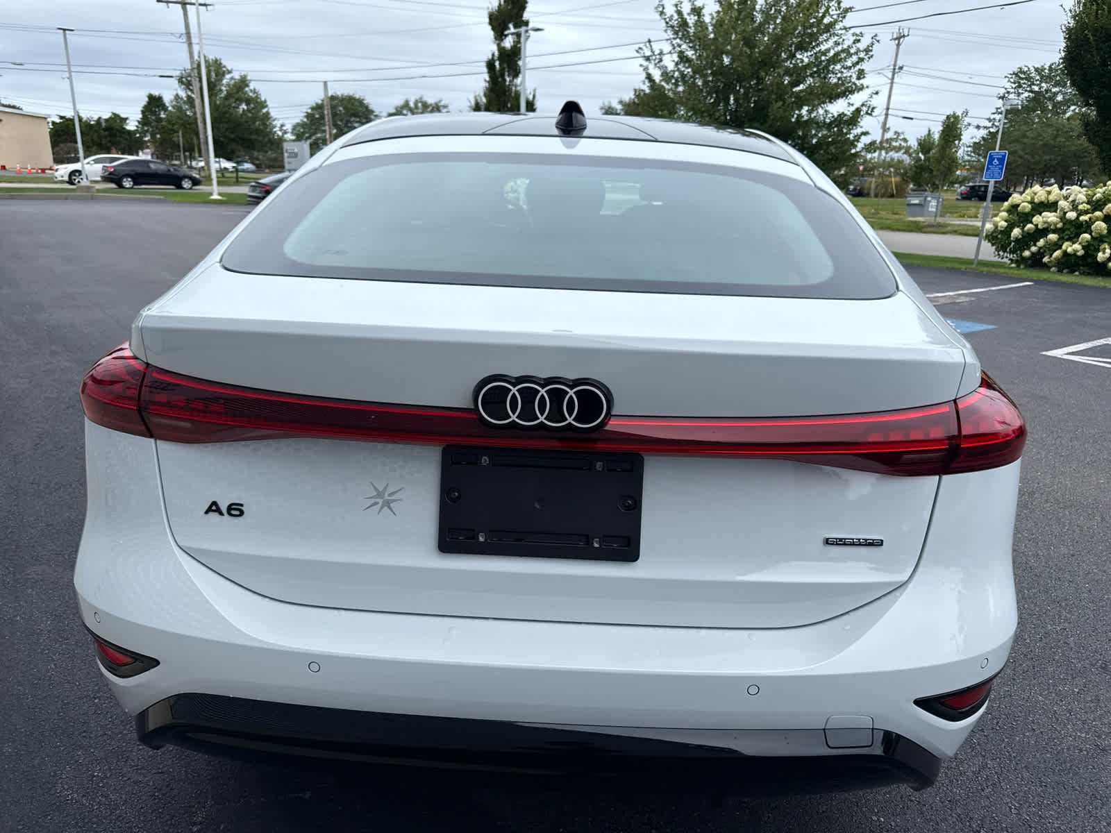New 2025 Audi A6 e-tron Premium Plus image 7