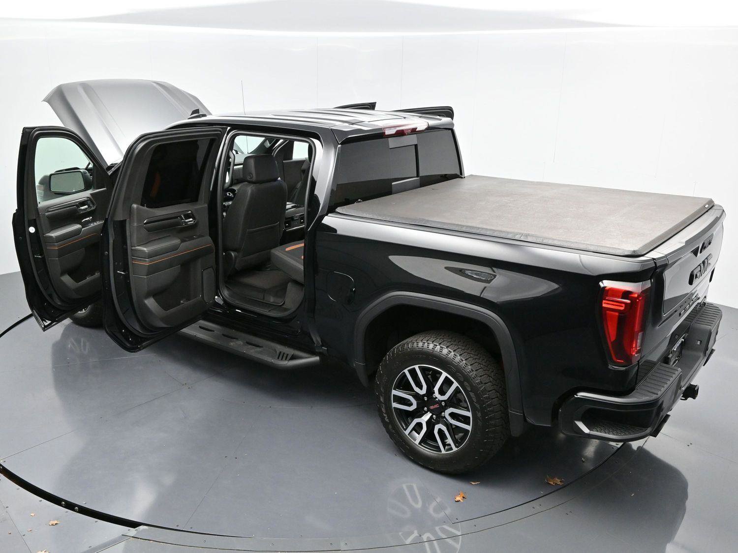 Used 2024 GMC Sierra 1500 AT4 w/ Technology Package image 42