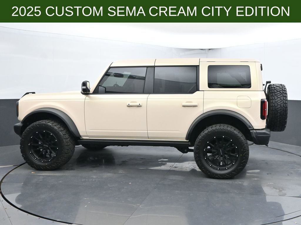 New 2025 Ford Bronco Badlands image 5