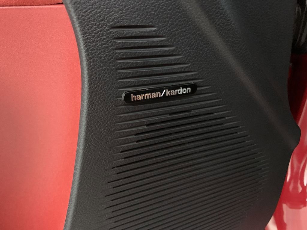 Used 2016 Dodge Challenger SRT Hellcat image 13