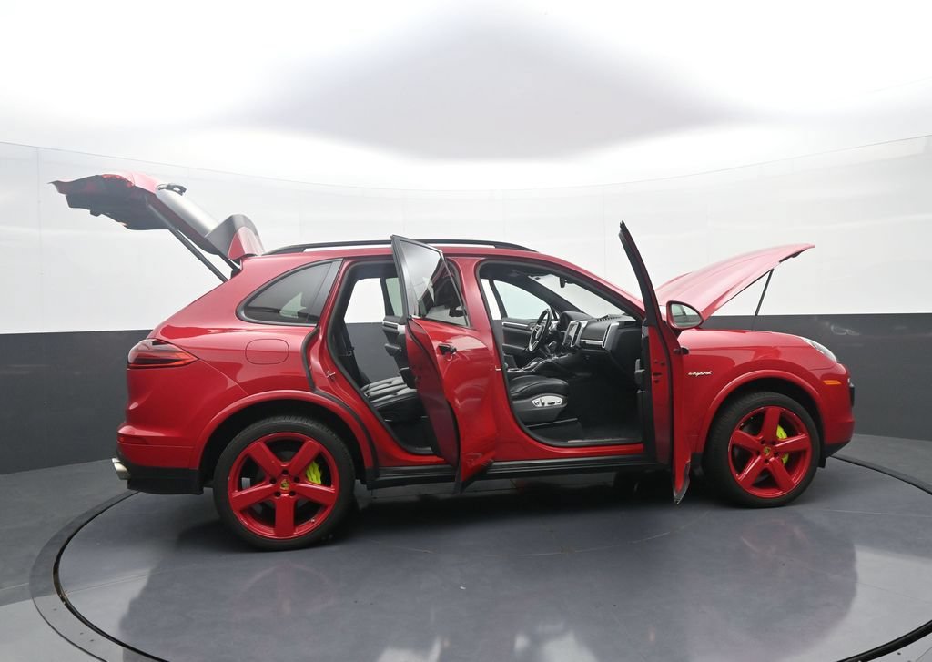 Used 2018 Porsche Cayenne S AWD/4WD image 44