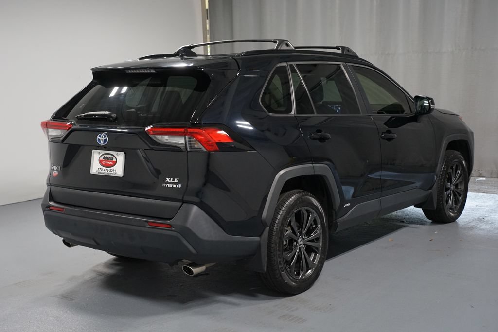 Used 2022 Toyota RAV4 XLE Premium AWD/4WD image 8