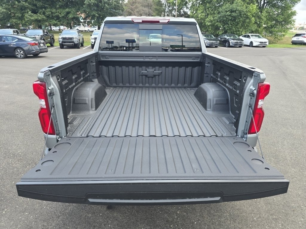New 2026 Chevrolet Silverado 1500 RST w/ RST All Star Premium Package AWD/4WD image 14
