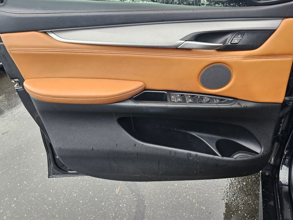 Used 2017 BMW X6 xDrive50i image 21