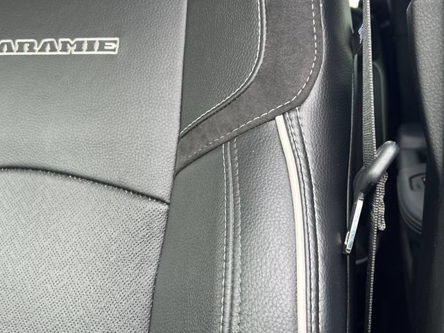 Used 2025 RAM 3500 Laramie AWD/4WD image 20