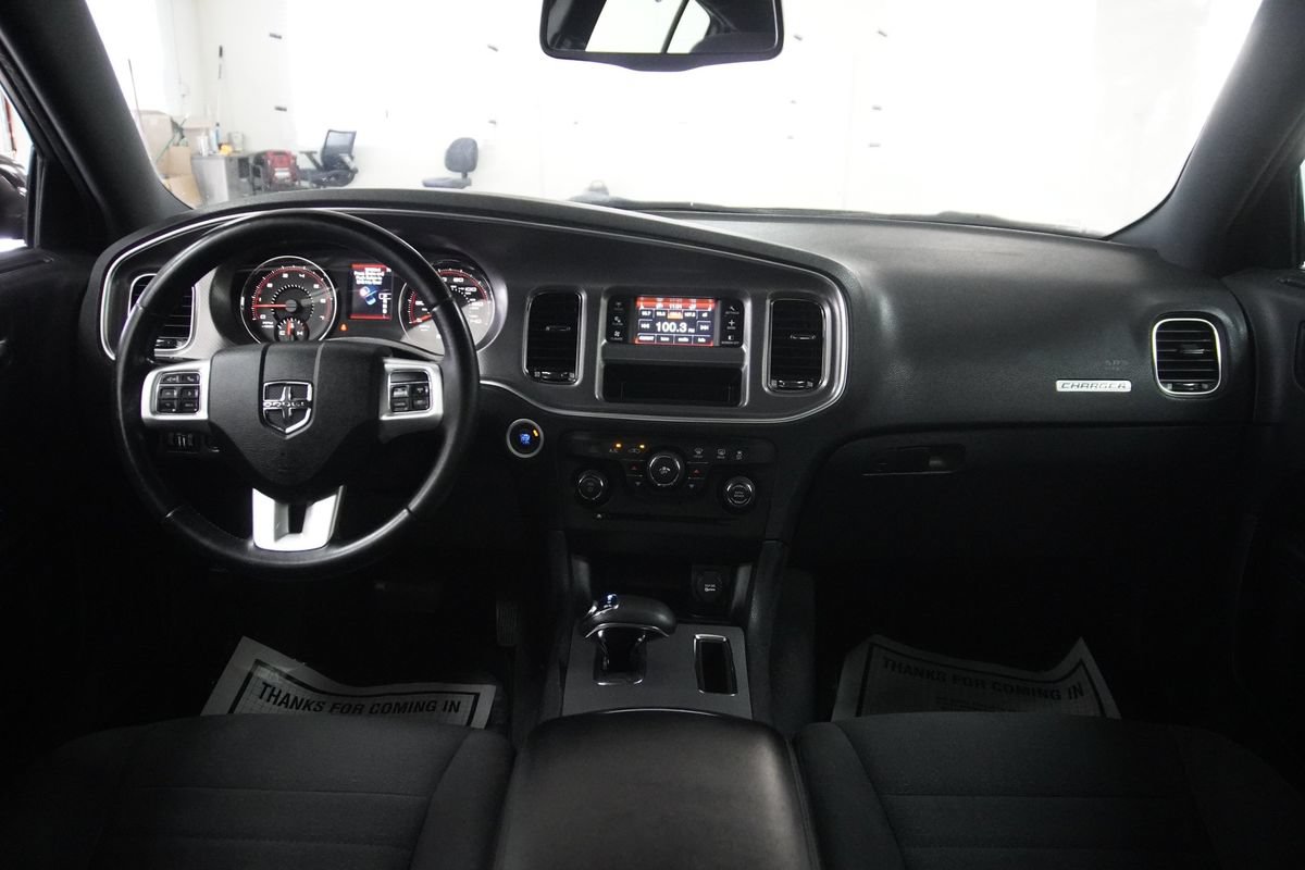 Used 2013 Dodge Charger SE w/ Connectivity Group RWD image 12