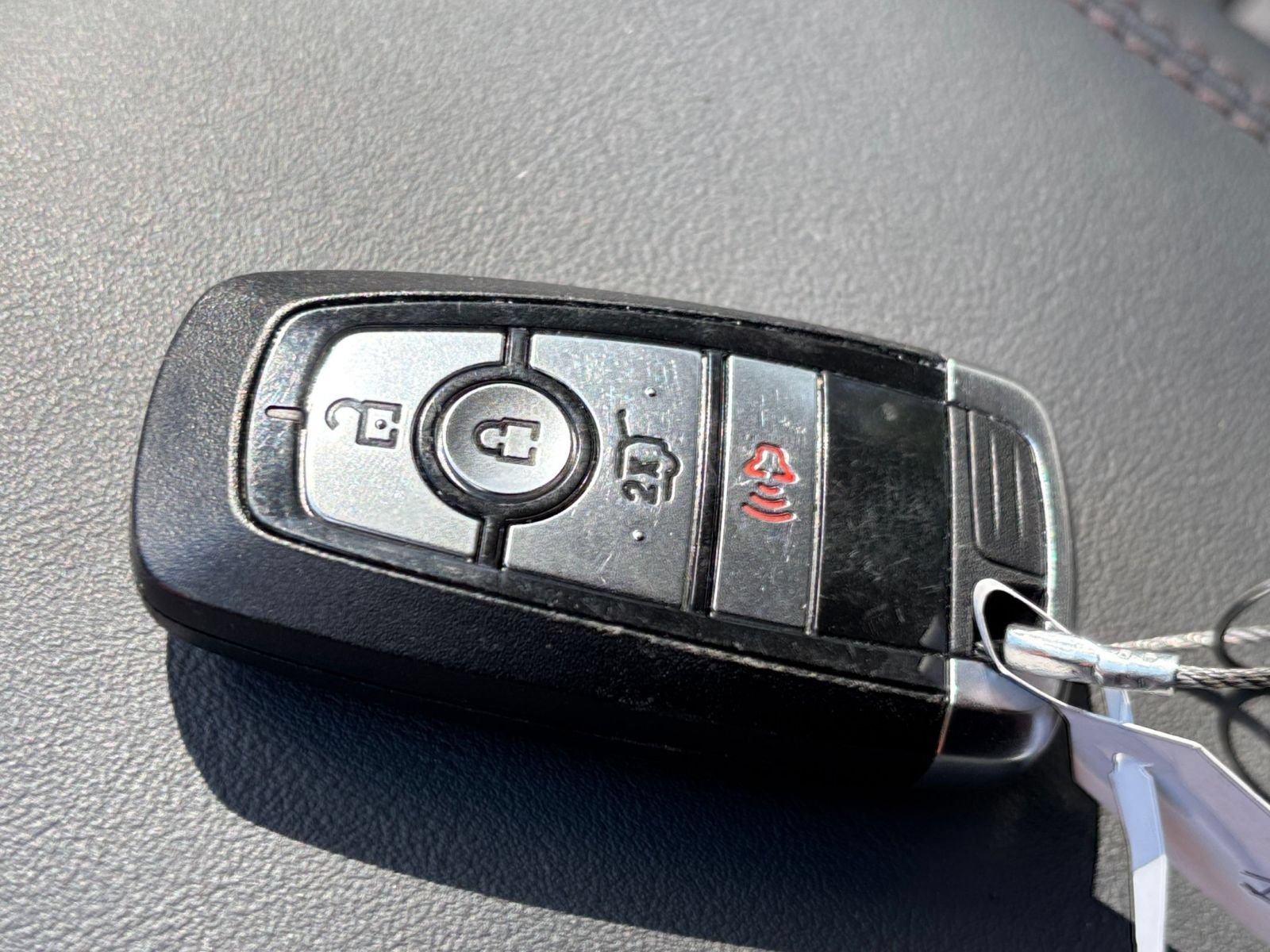 Used 2026 Ford Explorer Active RWD image 21