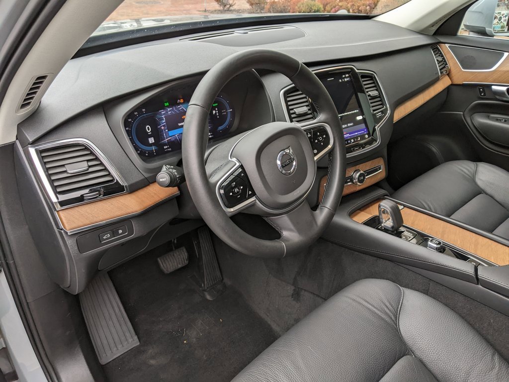 Certified 2024 Volvo XC90 T8 Plus w/ Protection Package Premier image 8