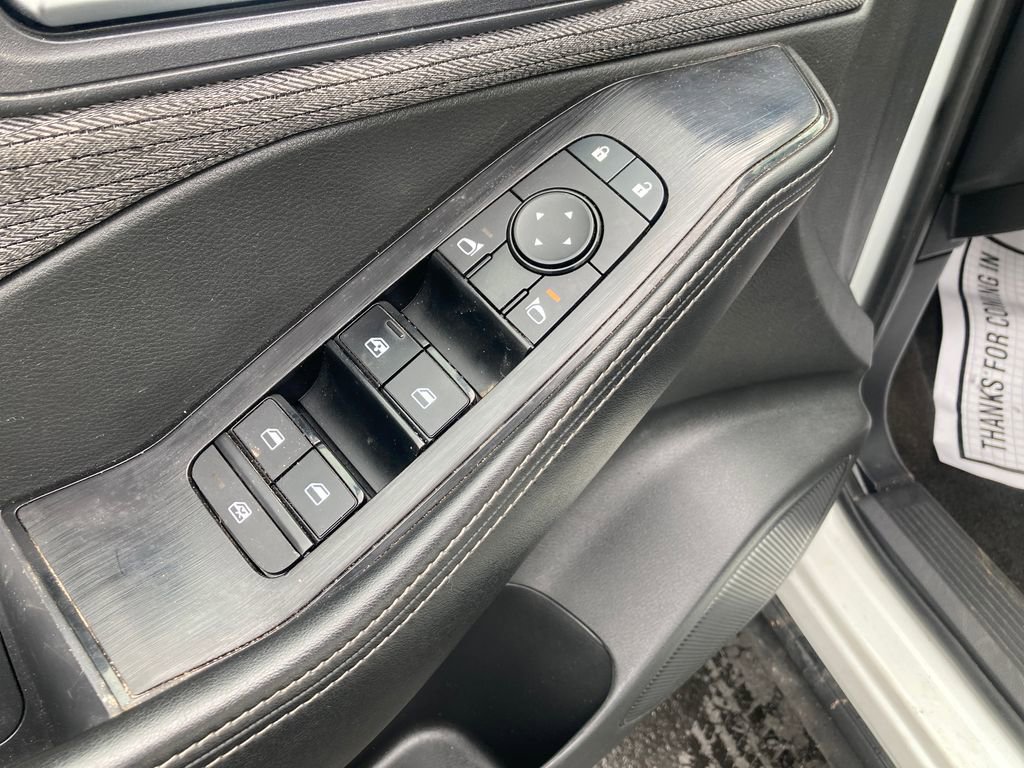 Used 2023 Nissan Rogue SV image 25