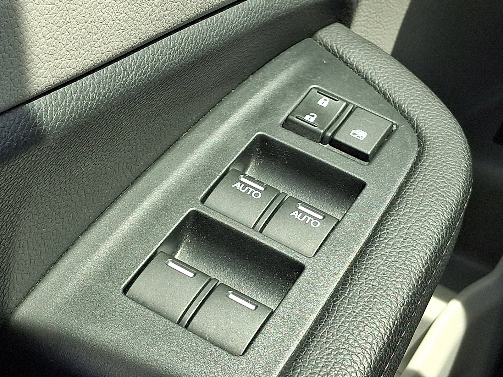 Used 2022 Honda Pilot EX-L image 25
