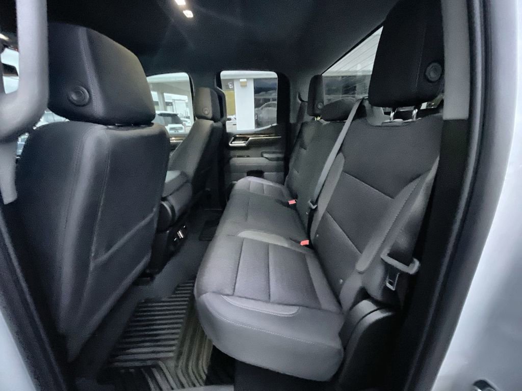 New 2025 GMC Sierra 1500 Elevation image 13