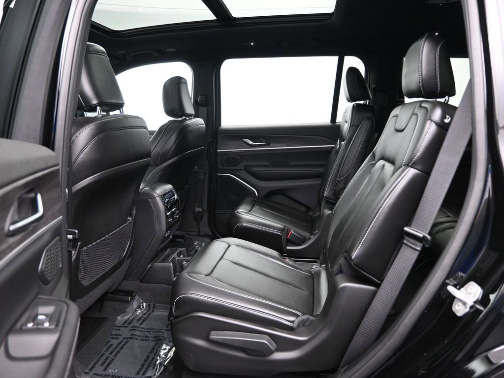 New 2025 Jeep Grand Cherokee L Limited image 25