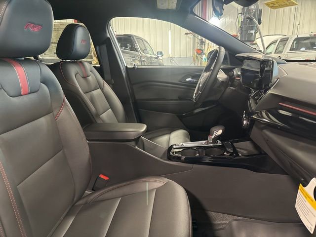 New 2026 Chevrolet Trax RS w/ Sunroof Package image 32