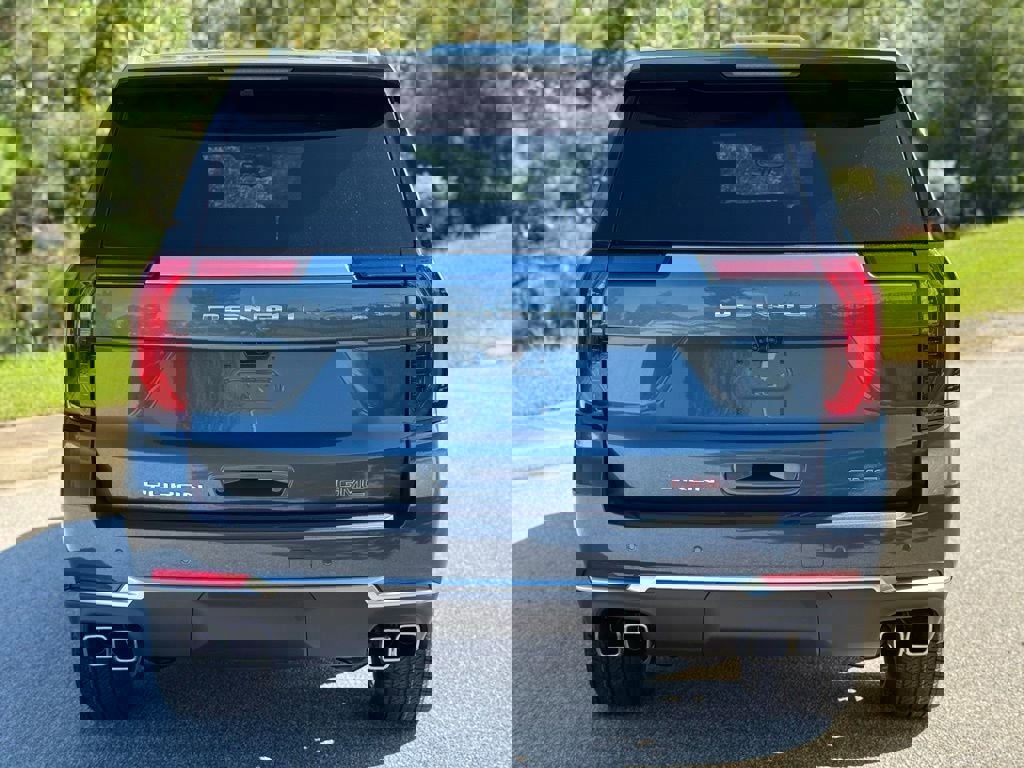 New 2026 GMC Yukon XL Denali w/ Advanced Technology Package image 13