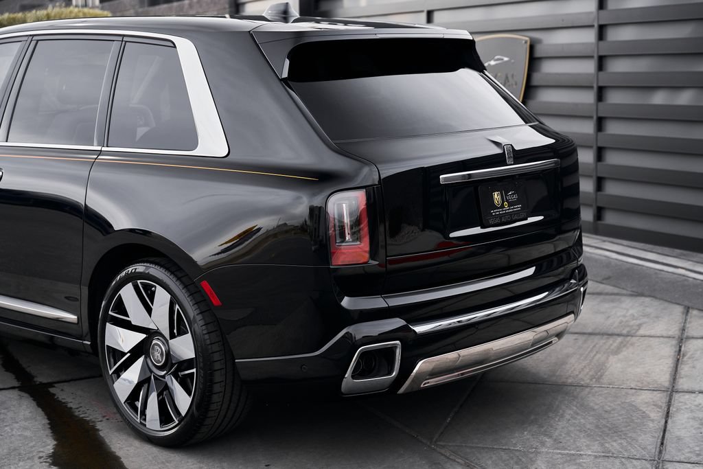 Used 2026 Rolls-Royce Cullinan AWD/4WD image 12