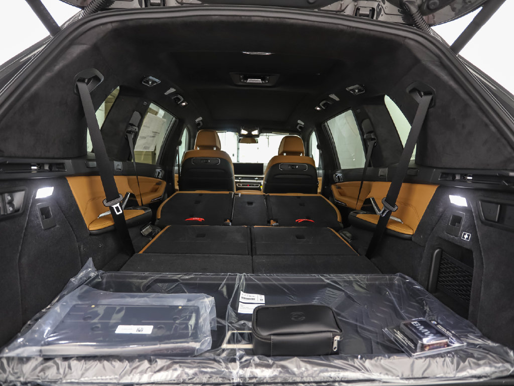 New 2027 BMW X7 xDrive40i w/ Executive Package AWD/4WD image 30