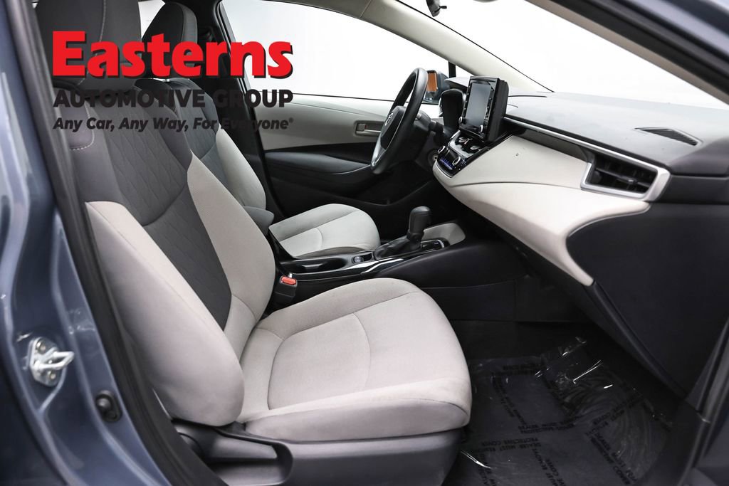 Used 2022 Toyota Corolla LE FWD image 23