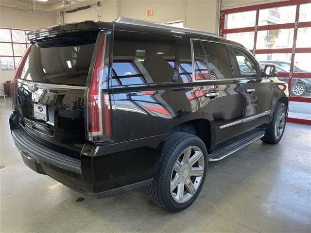 Used 2020 Cadillac Escalade Luxury AWD/4WD image 7