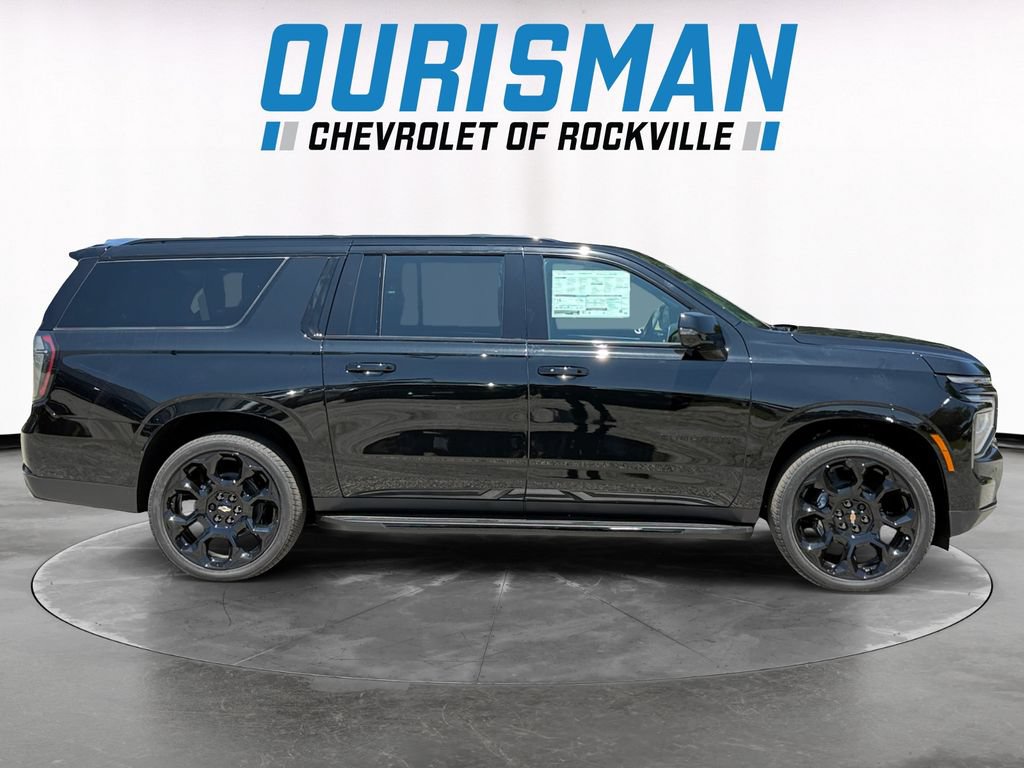 New 2026 Chevrolet Suburban RST AWD/4WD image 7
