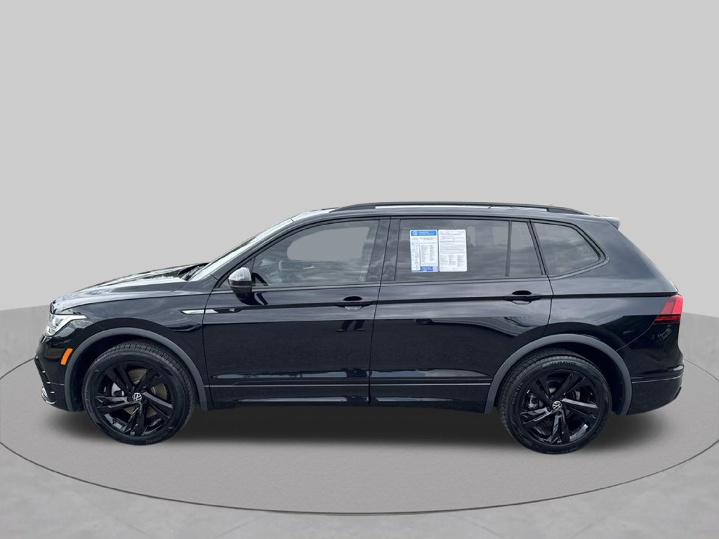 Certified 2024 Volkswagen Tiguan SE R-Line FWD image 4