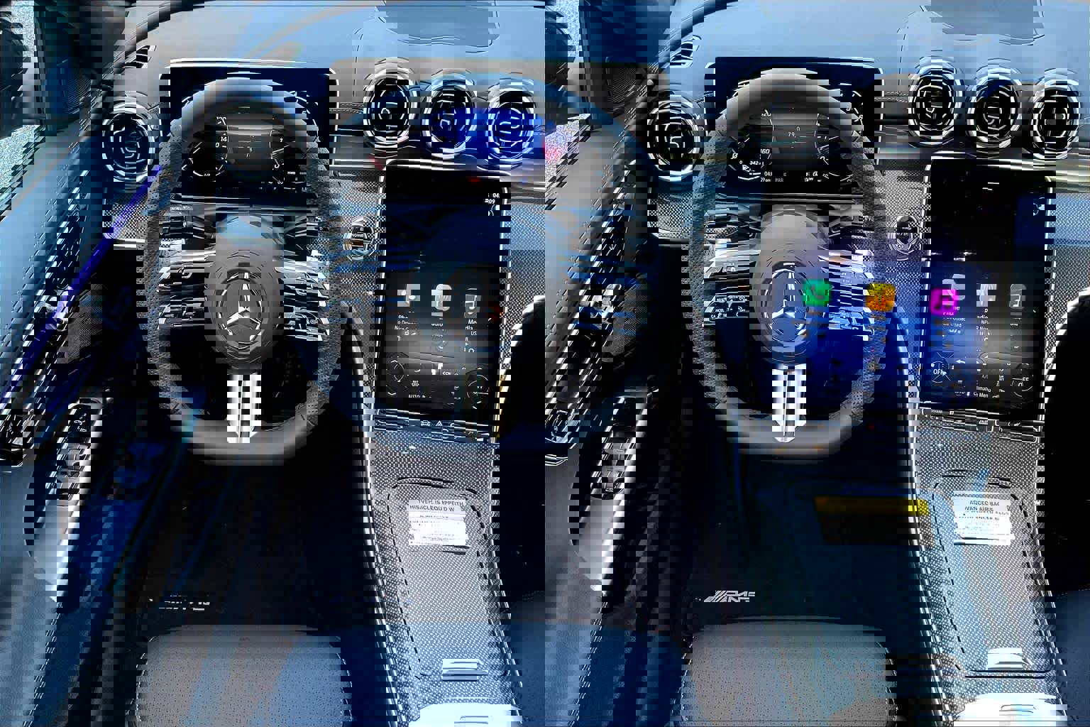 Used 2025 Mercedes-Benz C 300 4MATIC Sedan image 5