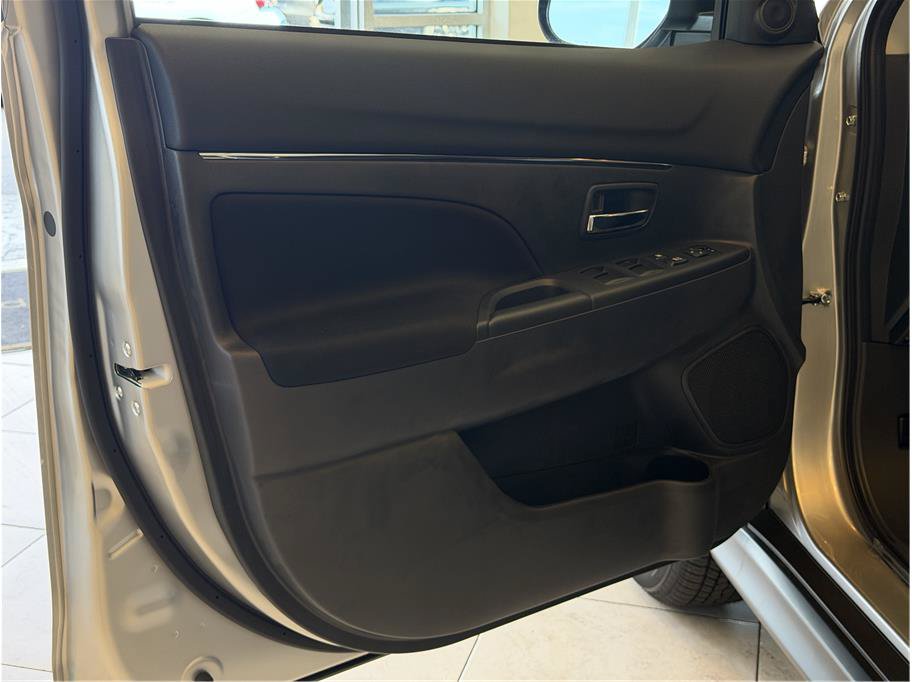 New 2027 Mitsubishi Outlander Sport FWD image 10