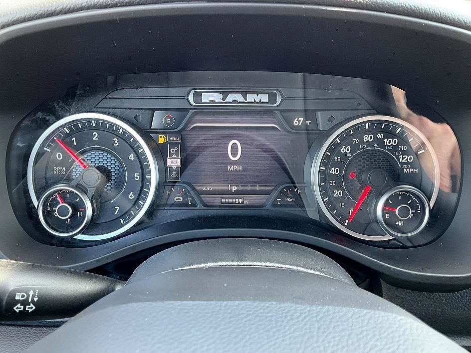 New 2026 RAM 1500 Big Horn AWD/4WD image 17