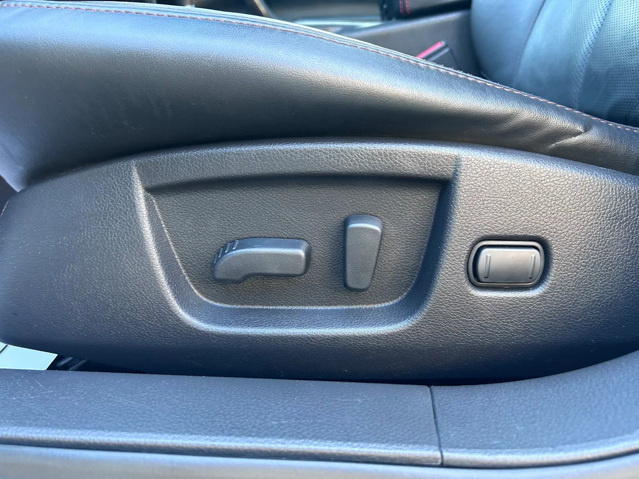 Used 2012 Nissan Maxima 3.5 SV w/ Premium Pkg FWD image 23