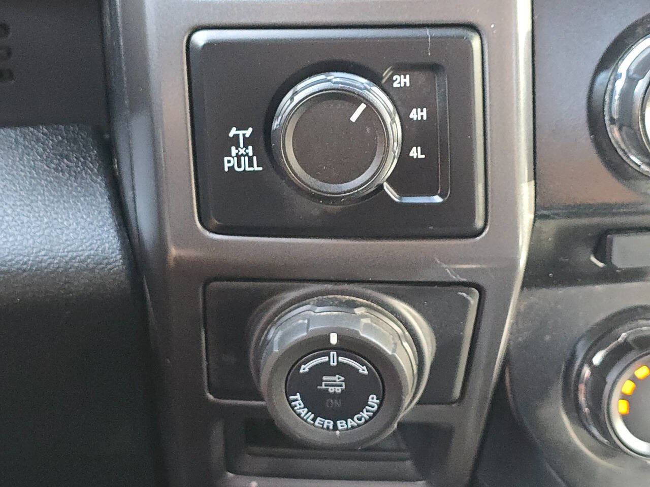 Used 2017 Ford F150 XLT w/ Equipment Group 302A Luxury image 31