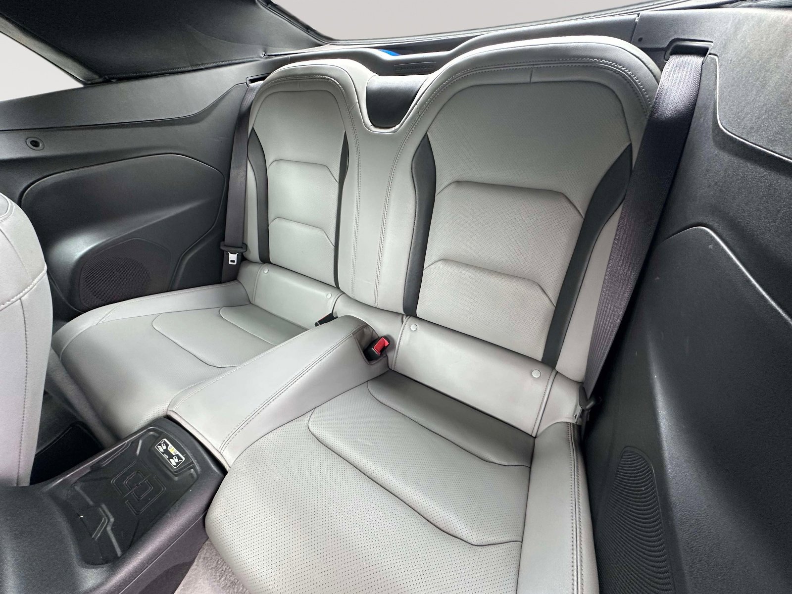 Used 2016 Chevrolet Camaro SS image 32