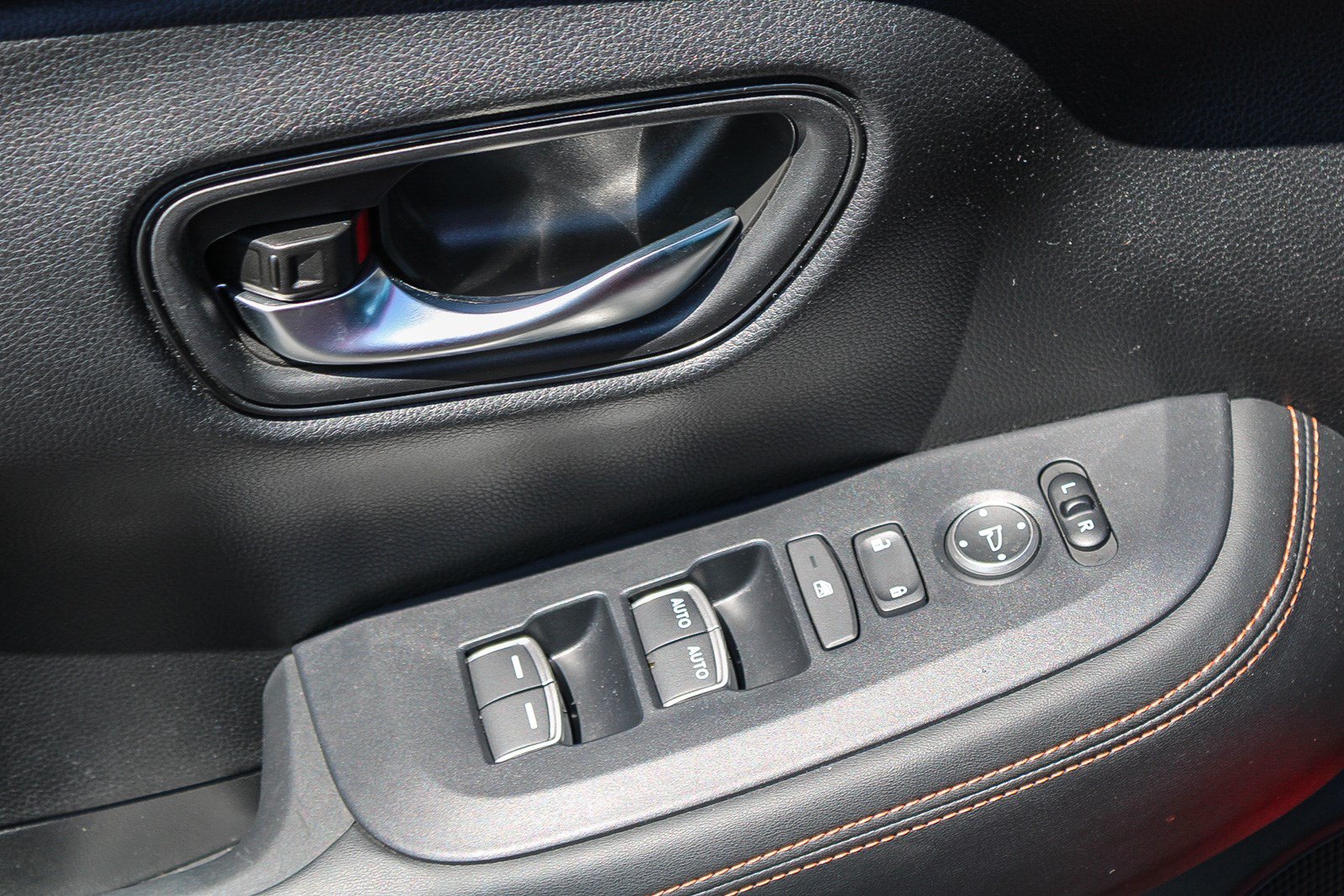 Used 2024 Honda HR-V Sport image 18