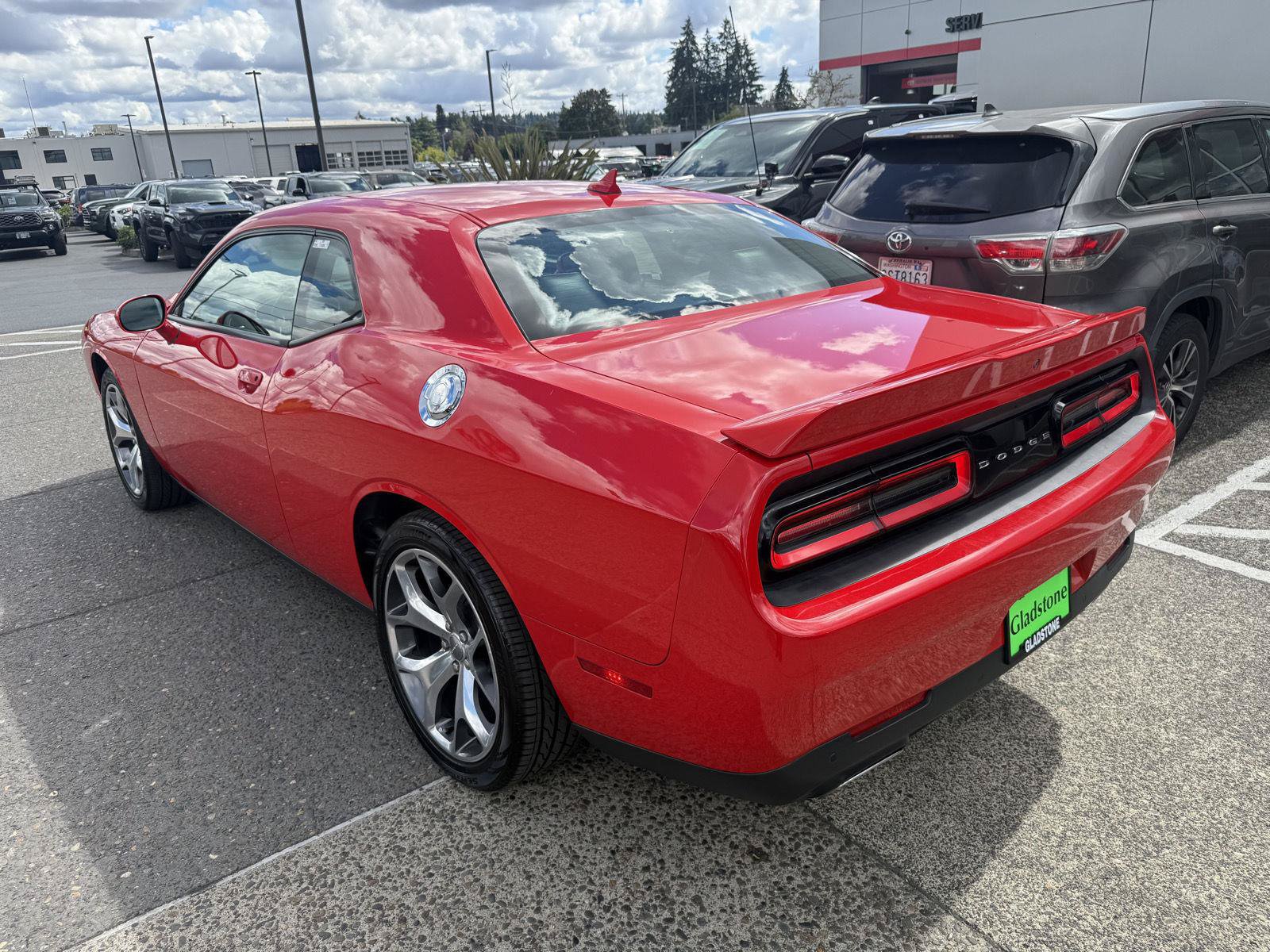 Used 2016 Dodge Challenger SXT Plus RWD image 4