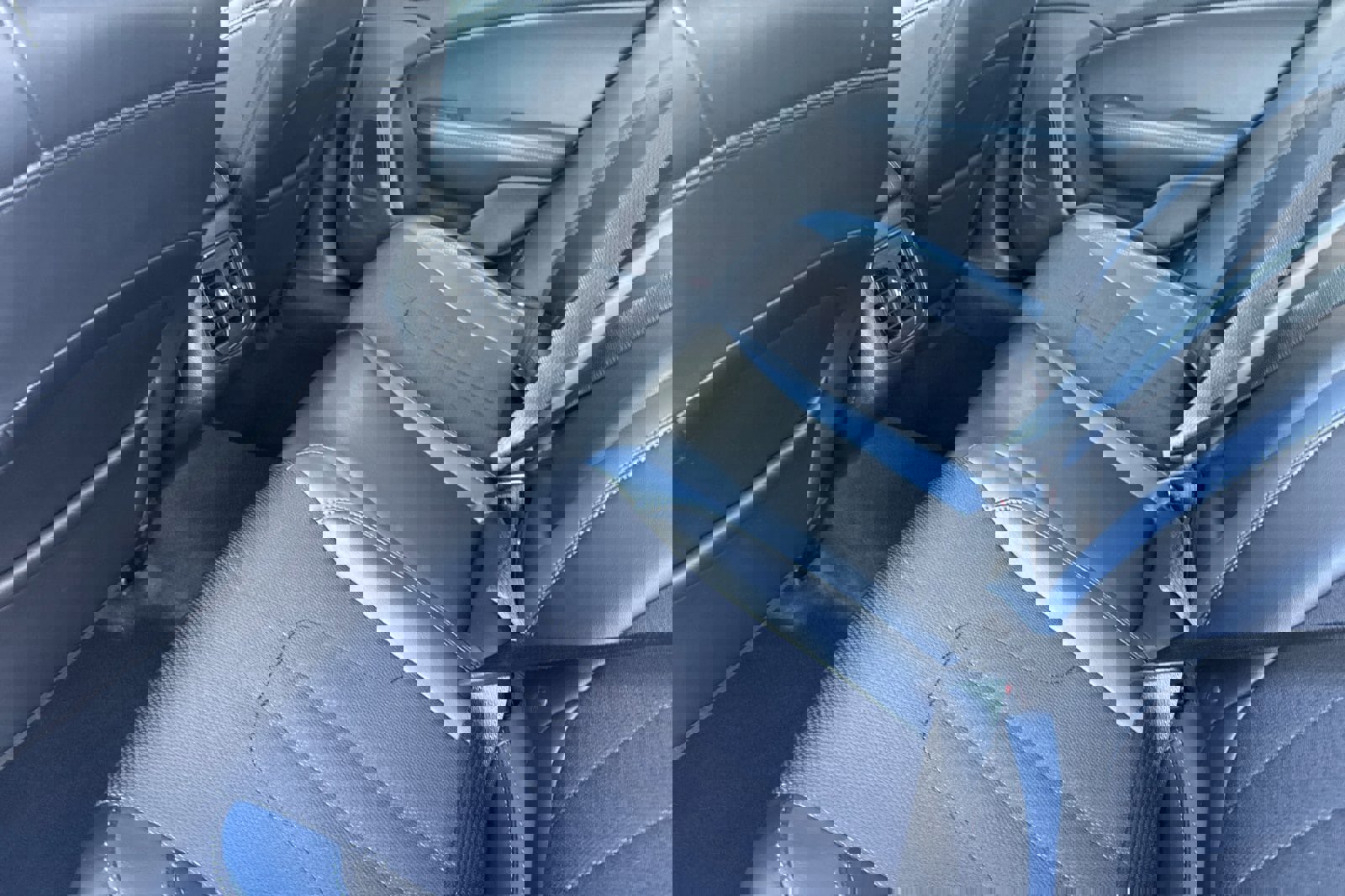 Used 2015 Chrysler 200 S w/ Navigation & Sound Group I image 13