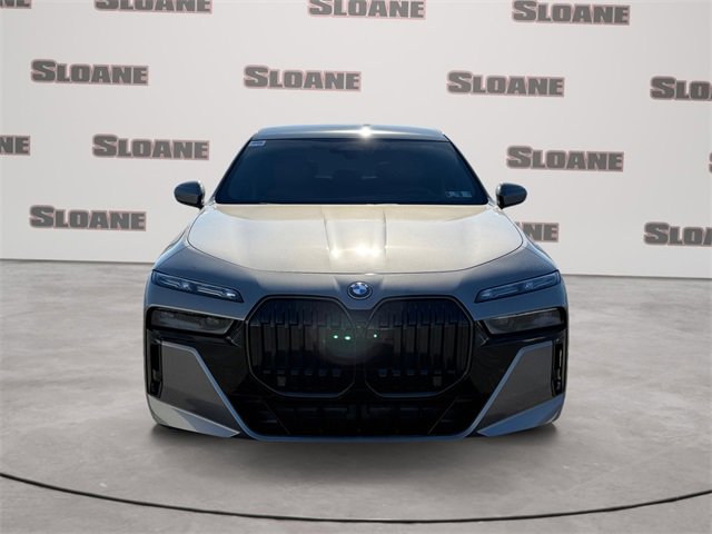 New 2026 BMW 750e xDrive w/ Executive Package image 8