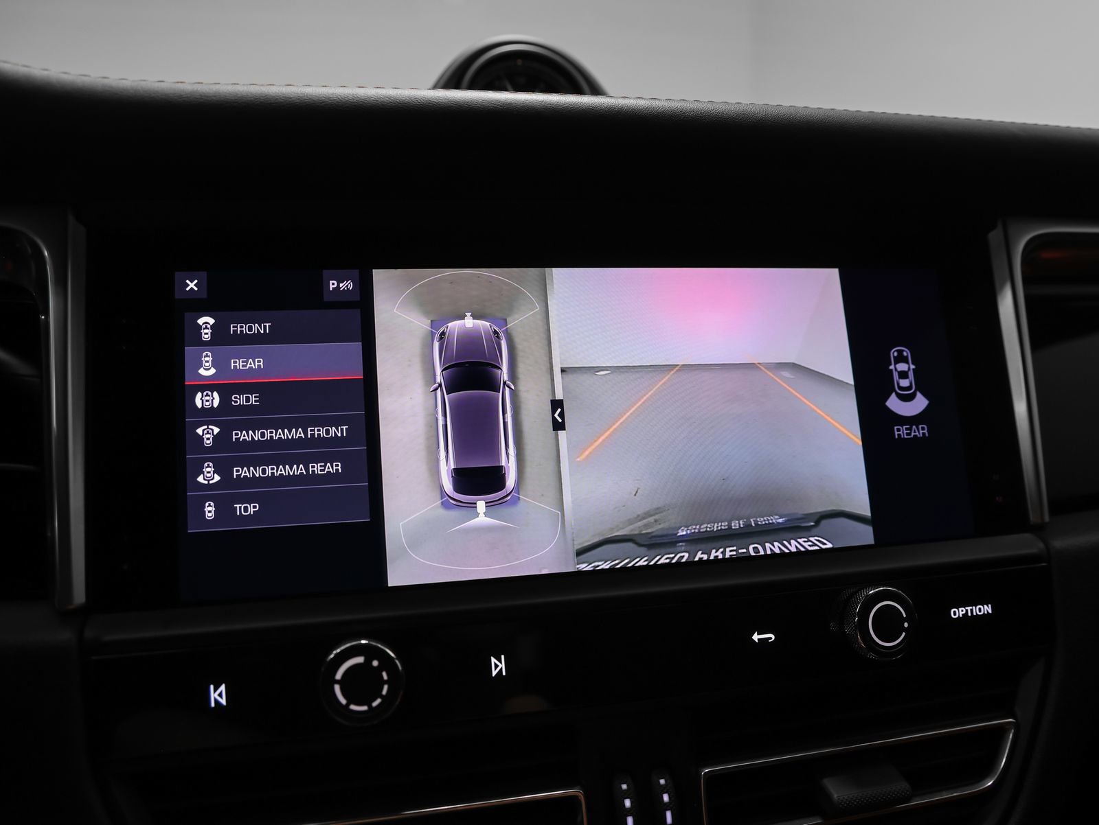 Certified 2022 Porsche Macan S image 42