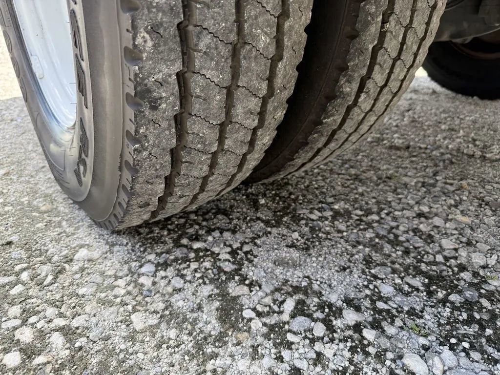 Used 2019 Freightliner Sprinter 144 image 14