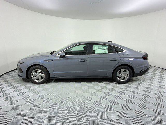 New 2026 Hyundai Sonata SE FWD image 2