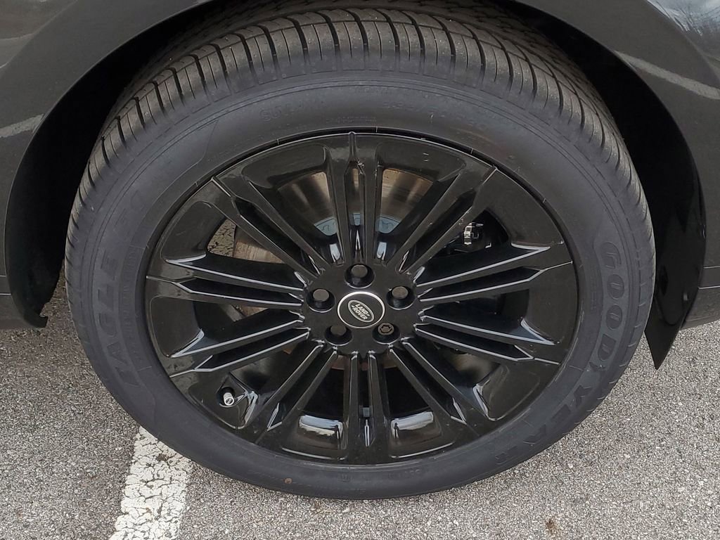 New 2026 Land Rover Range Rover Evoque S image 5