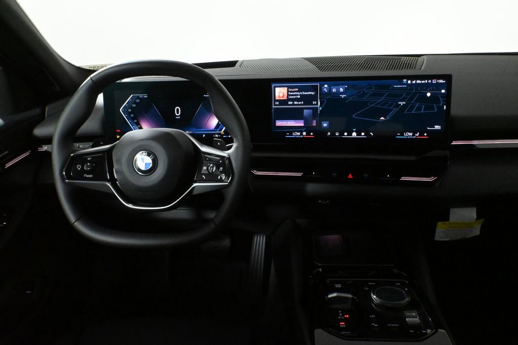 Used 2026 BMW 530i xDrive w/ Premium Package image 18