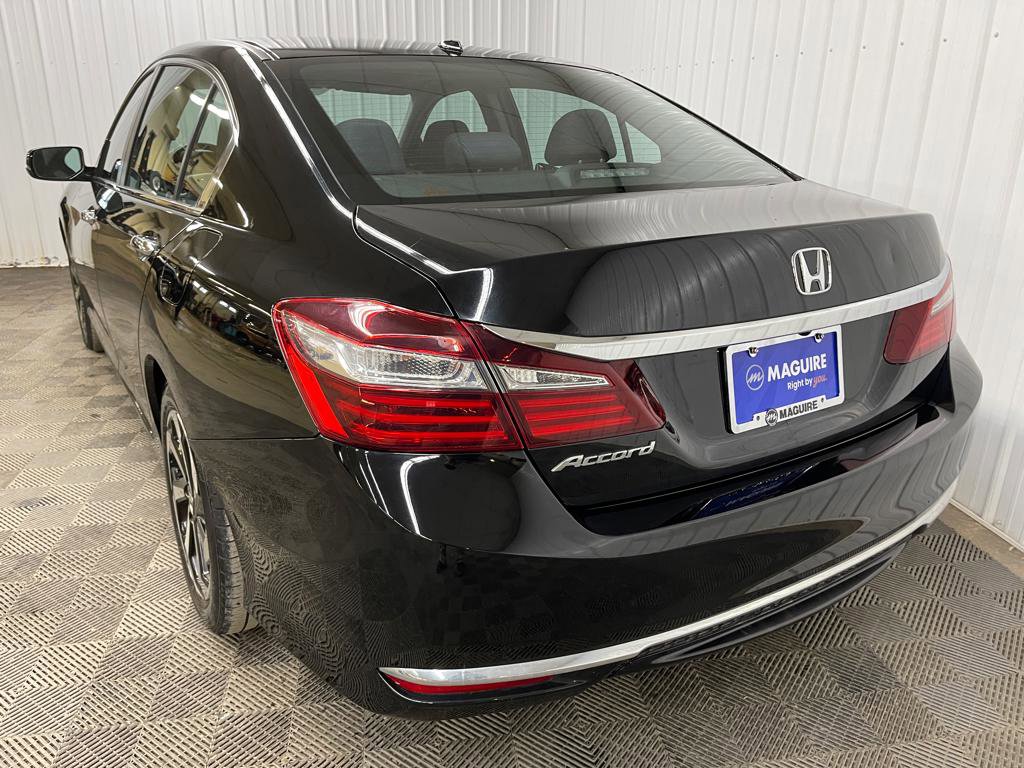 Used 2016 Honda Accord EX image 9
