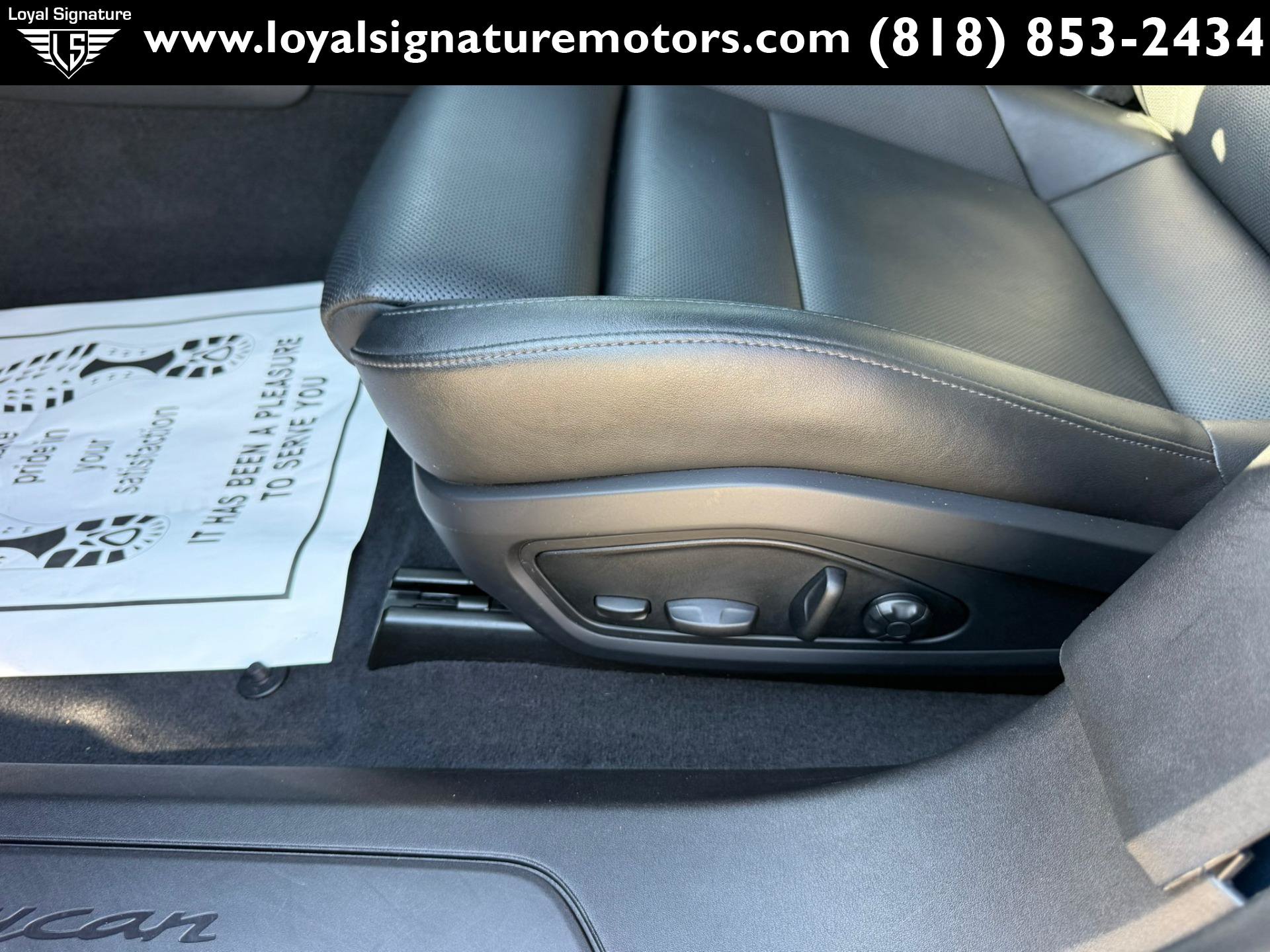 Used 2022 Porsche Taycan RWD image 22
