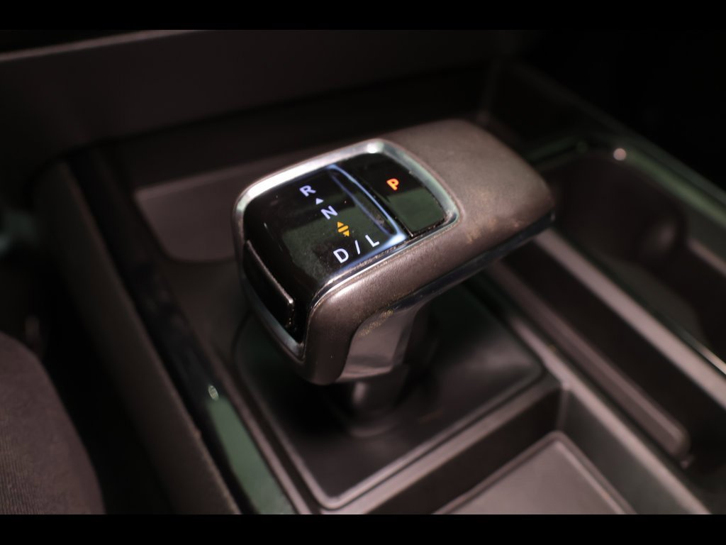 Used 2022 Chevrolet Silverado 1500 ZR2 w/ Technology Package image 32