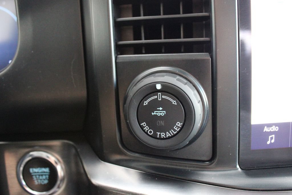 Used 2023 Ford F350 Lariat w/ Tremor Off-Road Package AWD/4WD image 39