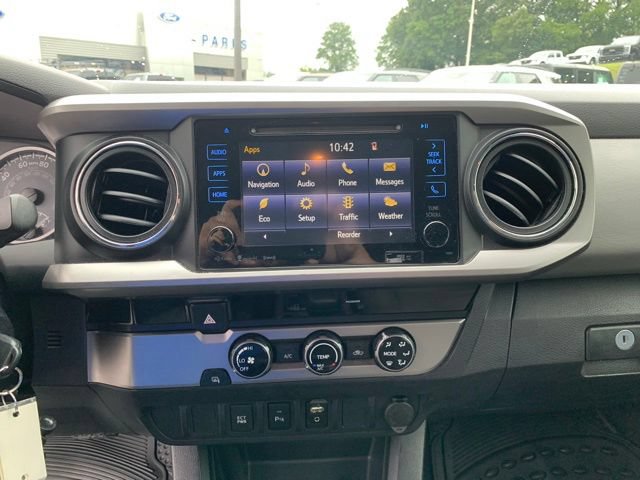 Used 2017 Toyota Tacoma SR5 w/ Tow Package RWD image 31