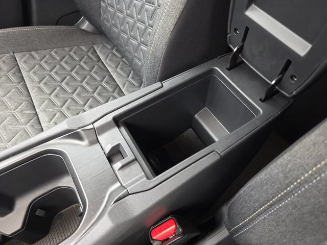 Used 2026 Nissan Kicks SV FWD image 29