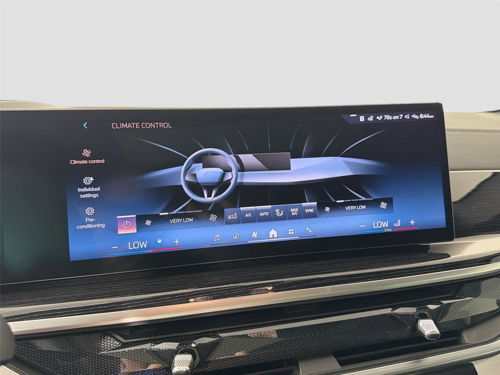 New 2027 BMW X6 xDrive40i AWD/4WD image 16