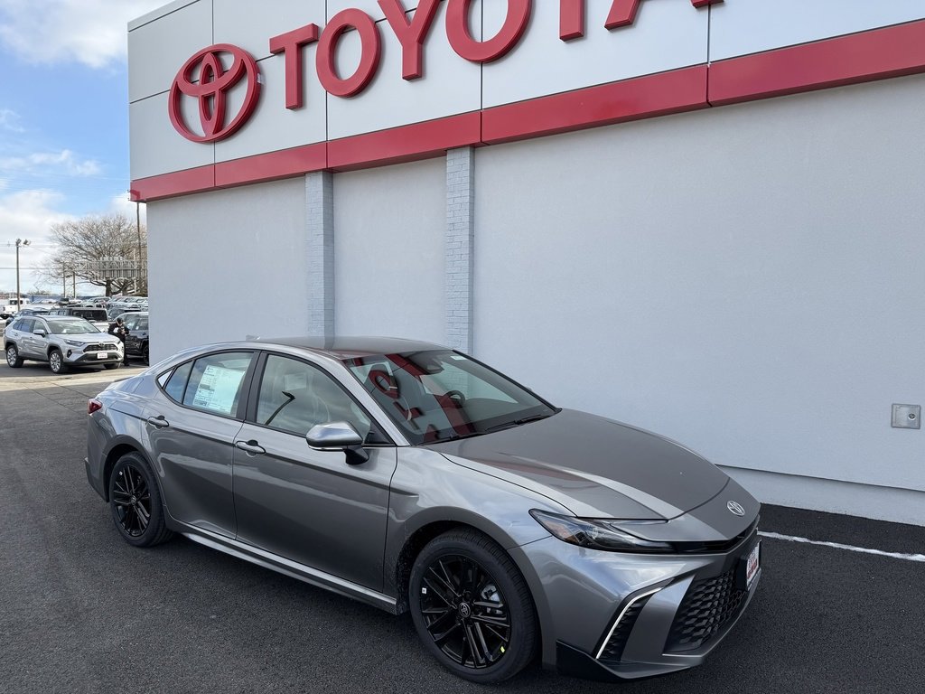 New 2026 Toyota Camry SE w/ Convenience Package